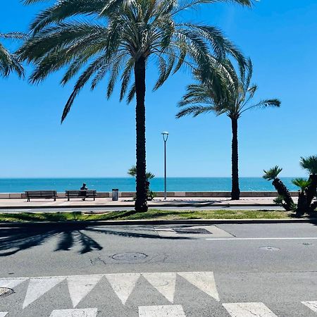 Cocon Douillet Face A La Mer De Cagnes Sur Mer Buitenkant foto